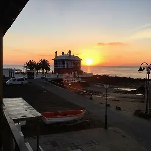 https://apartamento-el-muelle-arrieta-lanzarote.in-canary-islands.com